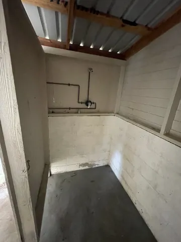 a view of a storage & utility room