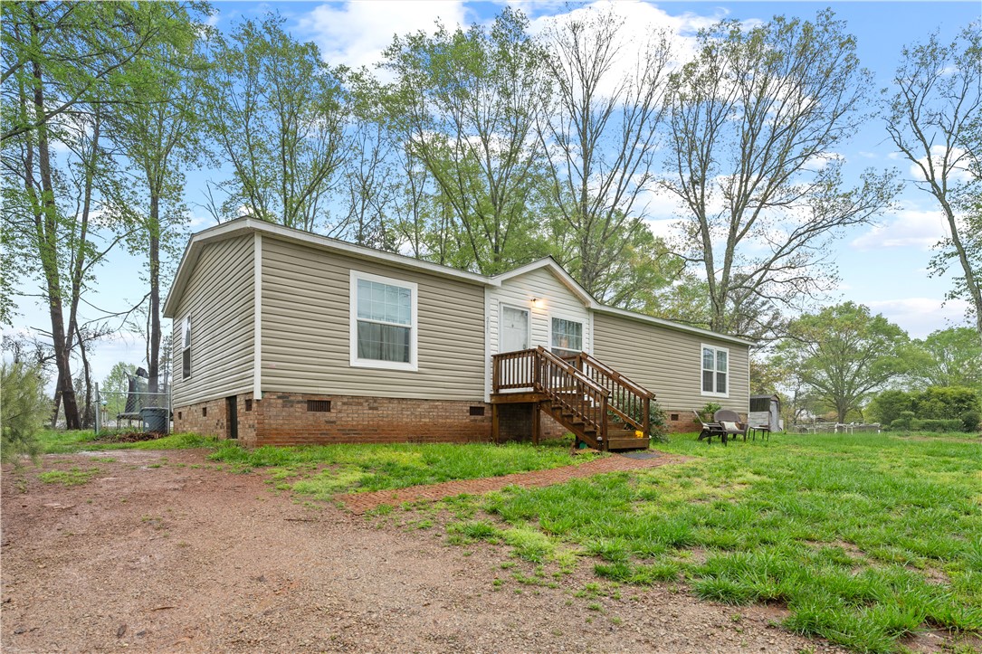 217 Silver Creek Road Central, SC 29630 - Photo 2 of 23