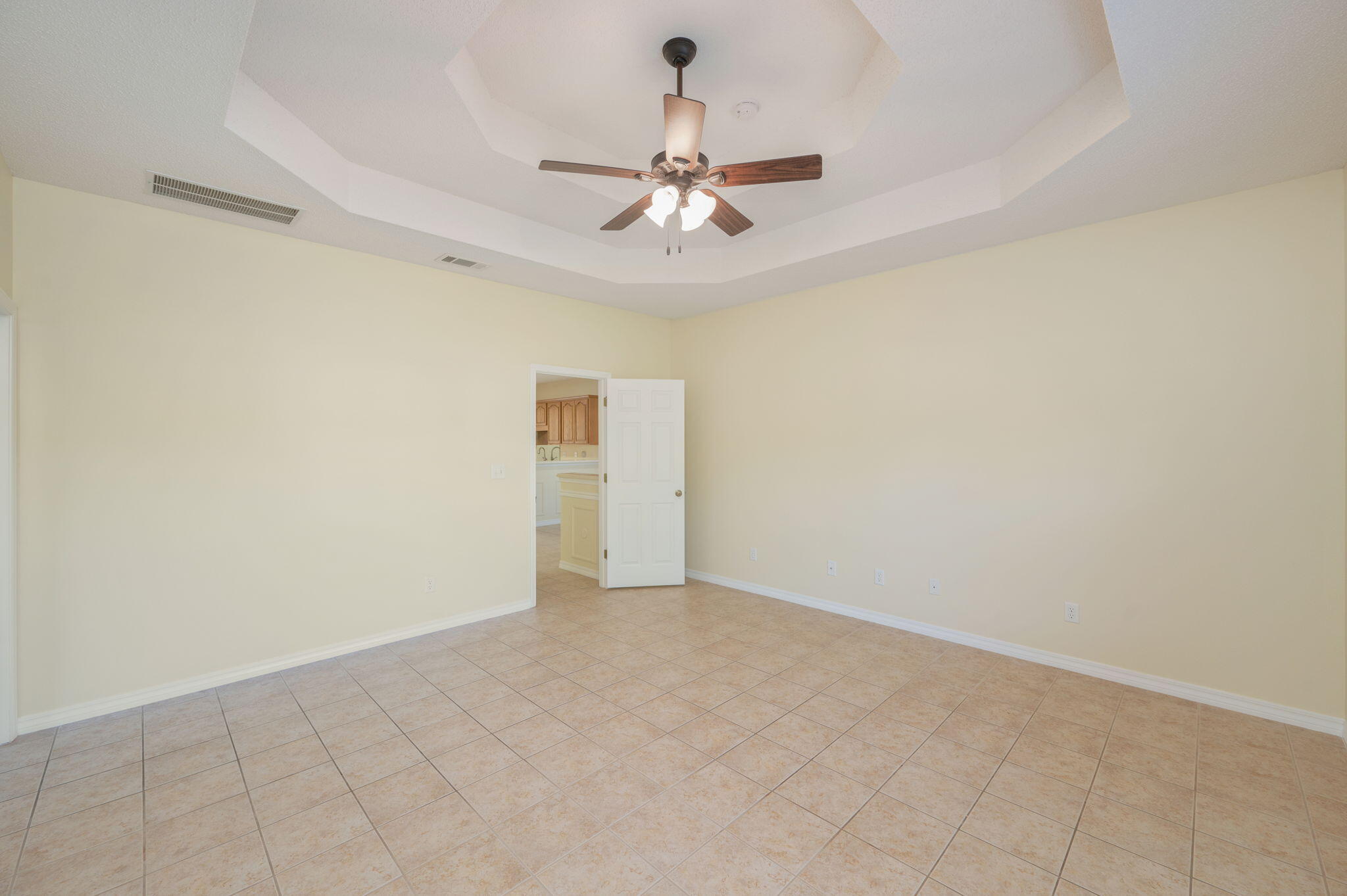 5552 Frontier Drive Crestview, FL 32536 - Photo 24 of 50 an empty room
