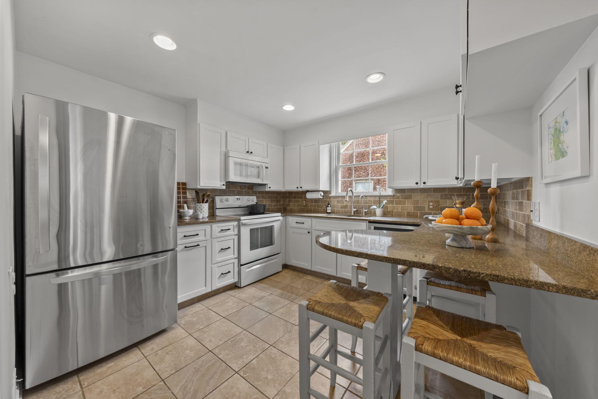 2636 Welsford Road Upper Arlington, OH 43221 - Photo 15 of 49 Kitchen