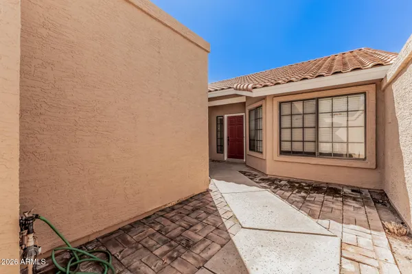 $400,000 | 83 West Calle De Arcos, Tempe, AZ 85284