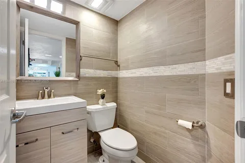 $440,000 | 1187 Northwest 123rd Place, Unit 204, Miami, FL 33182