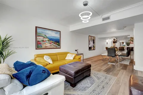 $440,000 | 1187 Northwest 123rd Place, Unit 204, Miami, FL 33182