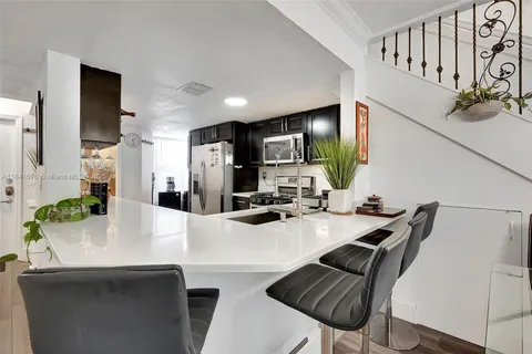 $440,000 | 1187 Northwest 123rd Place, Unit 204, Miami, FL 33182