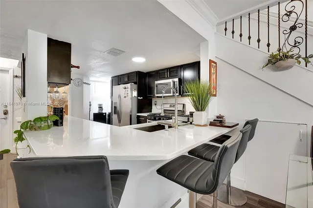 $440,000 | 1187 Northwest 123rd Place, Unit 204, Miami, FL 33182