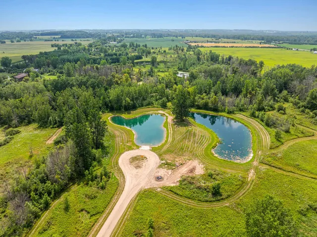 $638,000 | State Road, Black Creek, WI 54106