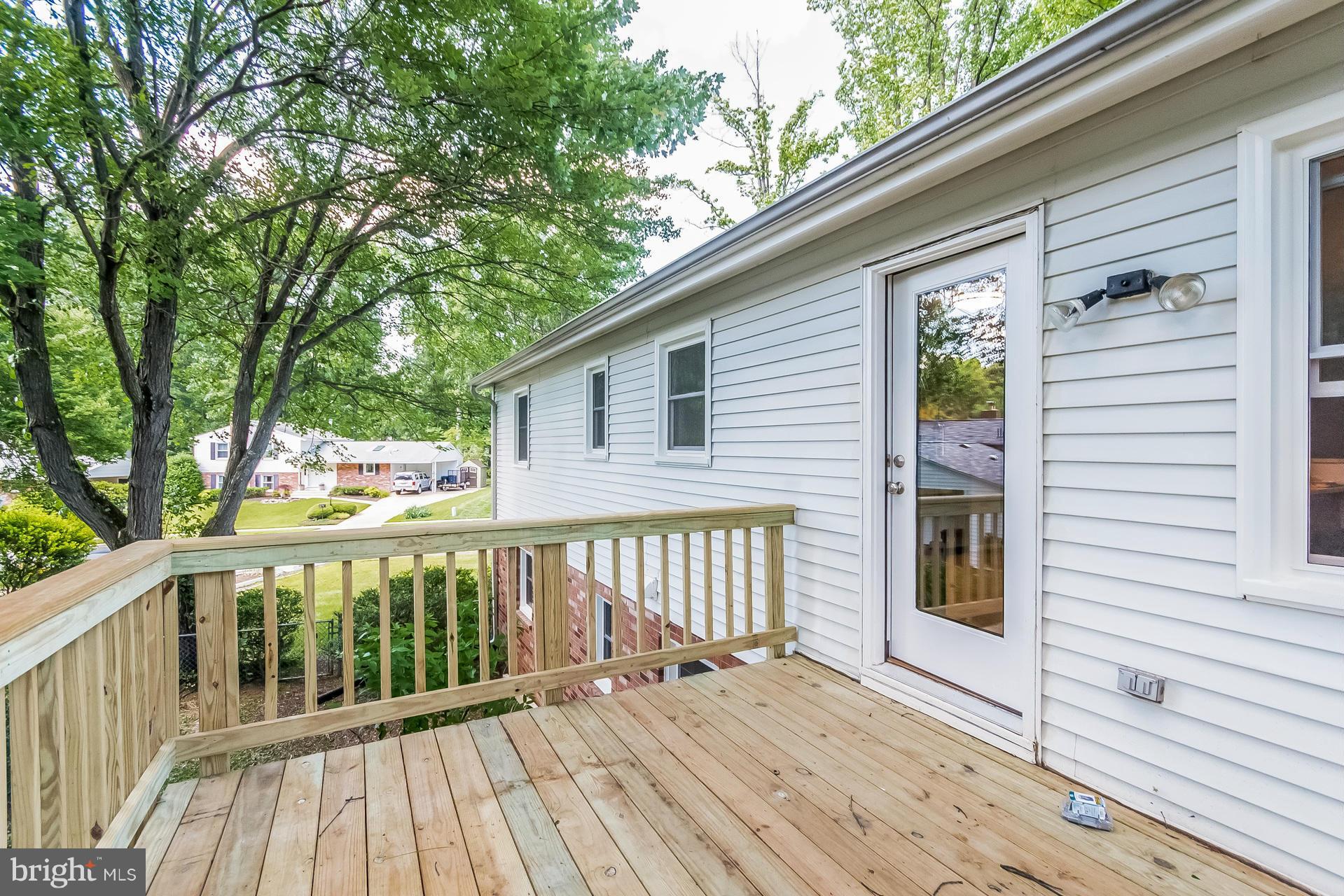 6524 Greenview Lane Springfield, VA 22152 - Photo 27 of 28 Exterior (Rear)