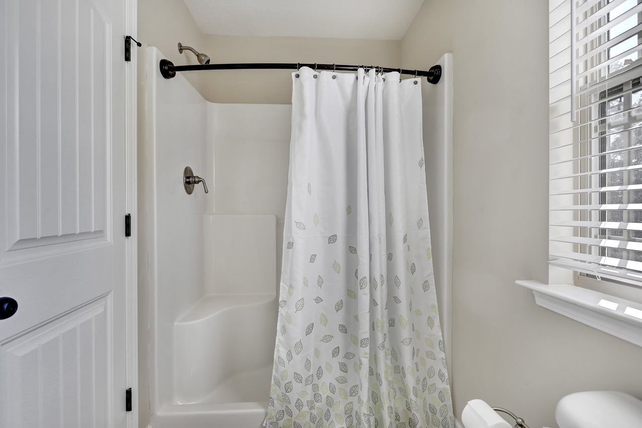 357 Silver Lake Road Duncan, SC 29334 - Photo 17 of 25 Gallery Image 17