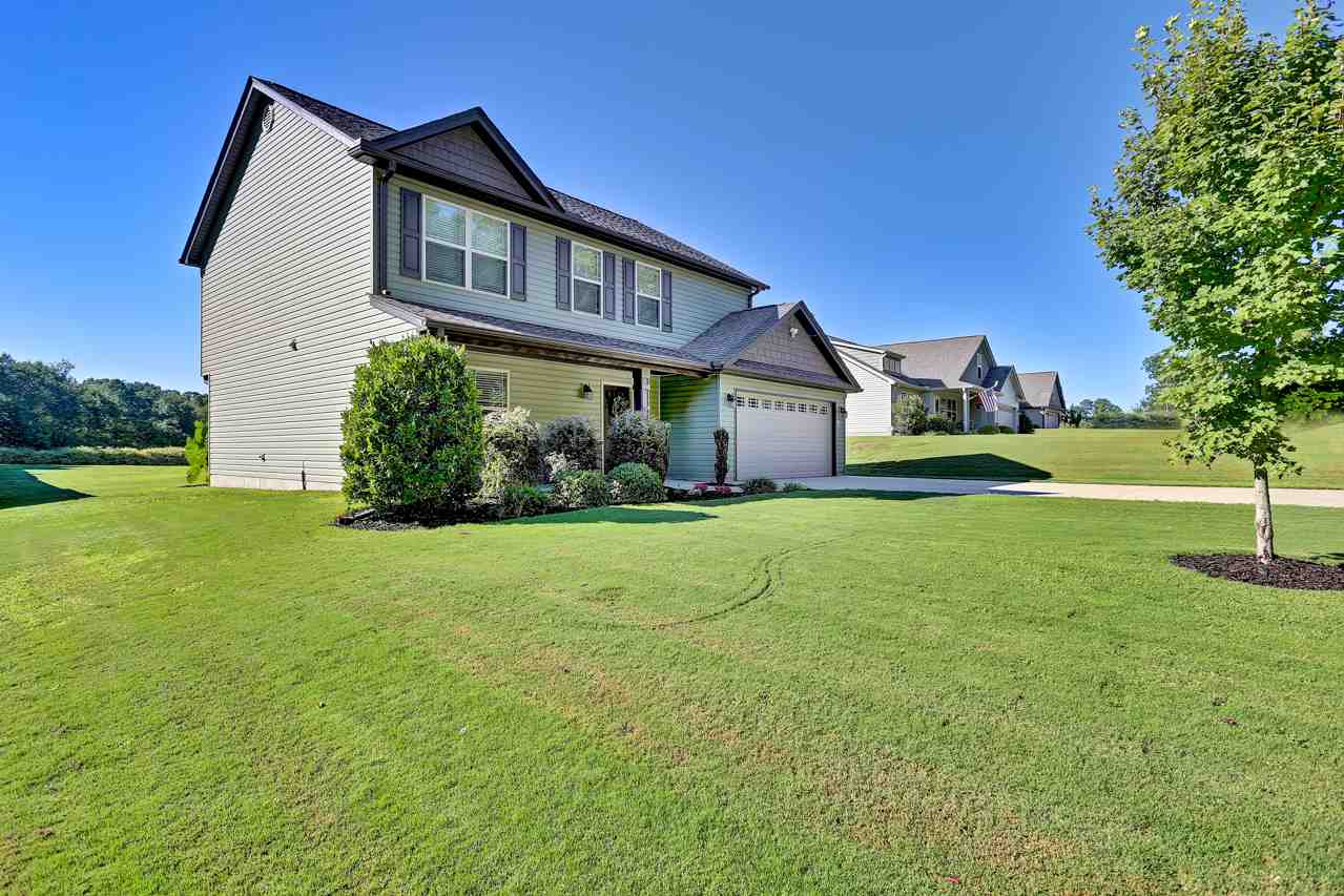 357 Silver Lake Road Duncan, SC 29334 - Photo 3 of 25 Gallery Image 3
