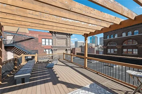 $159,000 | 308 West 8th Street, Unit 304, Kansas City, MO 64105