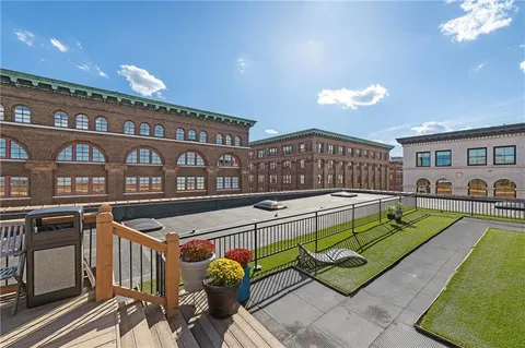 $159,000 | 308 West 8th Street, Unit 304, Kansas City, MO 64105
