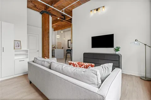 $159,000 | 308 West 8th Street, Unit 304, Kansas City, MO 64105