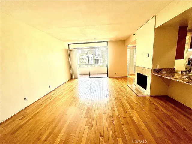 $4,200 | 600 West 9th Street, Los Angeles, CA 90015