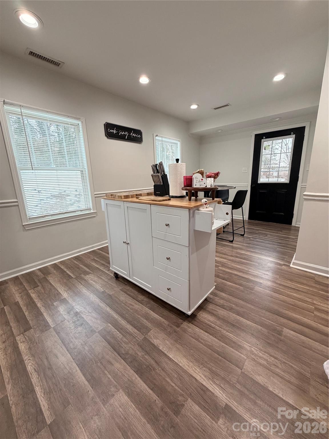 934 South Chestnut Street Gastonia, NC 28054 - Photo 5 of 12