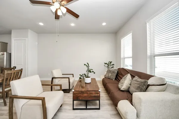 $2,300 | 9017 Lonestar Creekbend Lane, Houston, TX 77080