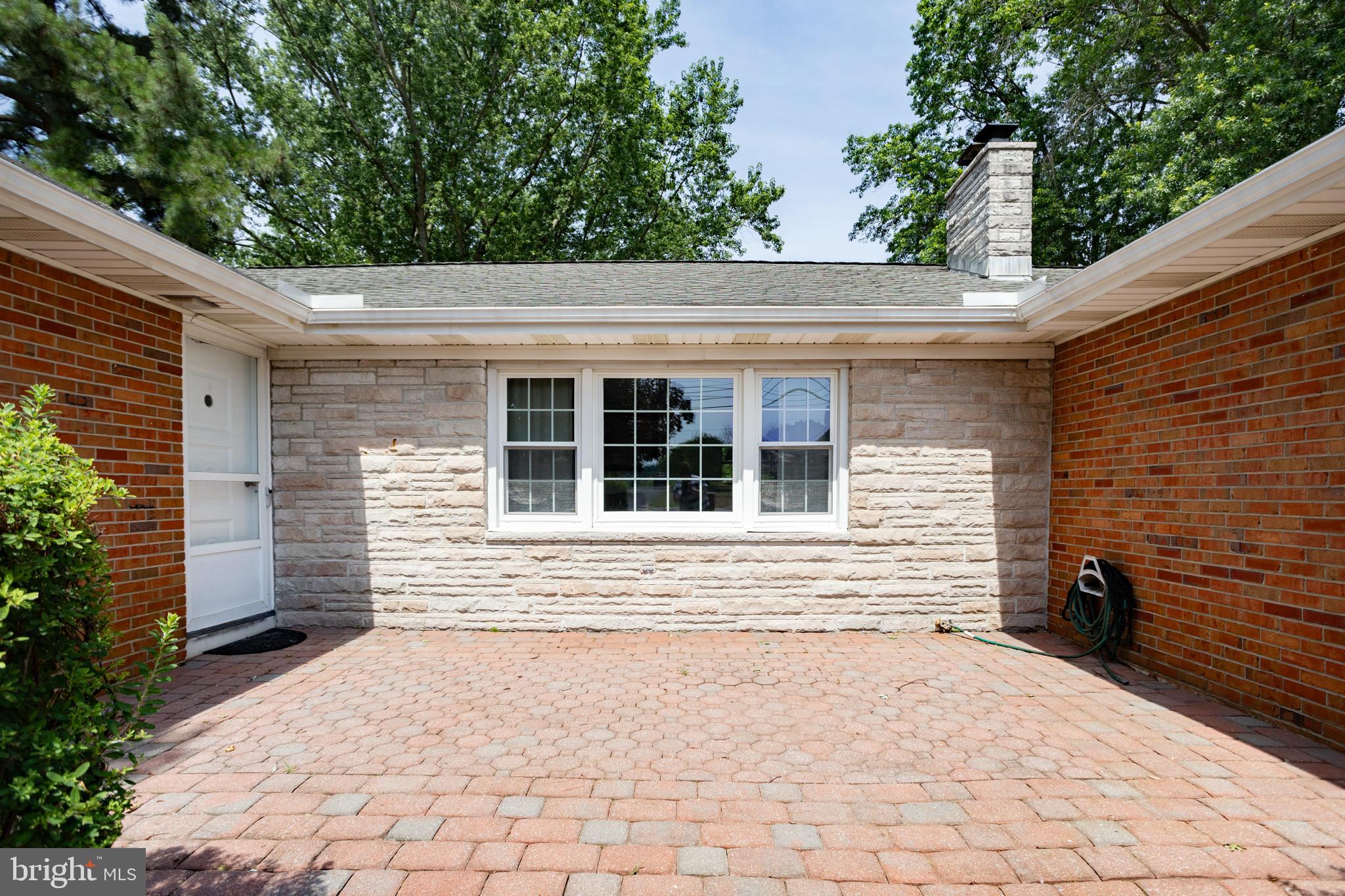 48 Chesterfield Georgetown Road Chesterfield, NJ 08515 - Photo 3 of 26