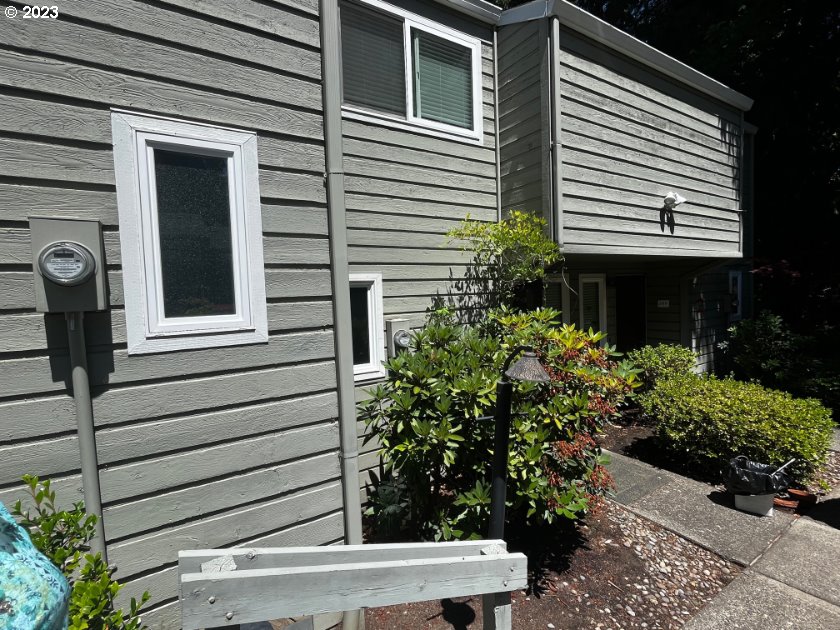 4880 Southwest Scholls Ferry Road, Unit 2 Portland, OR 97225 - Photo 25 of 26 Gallery Image 25