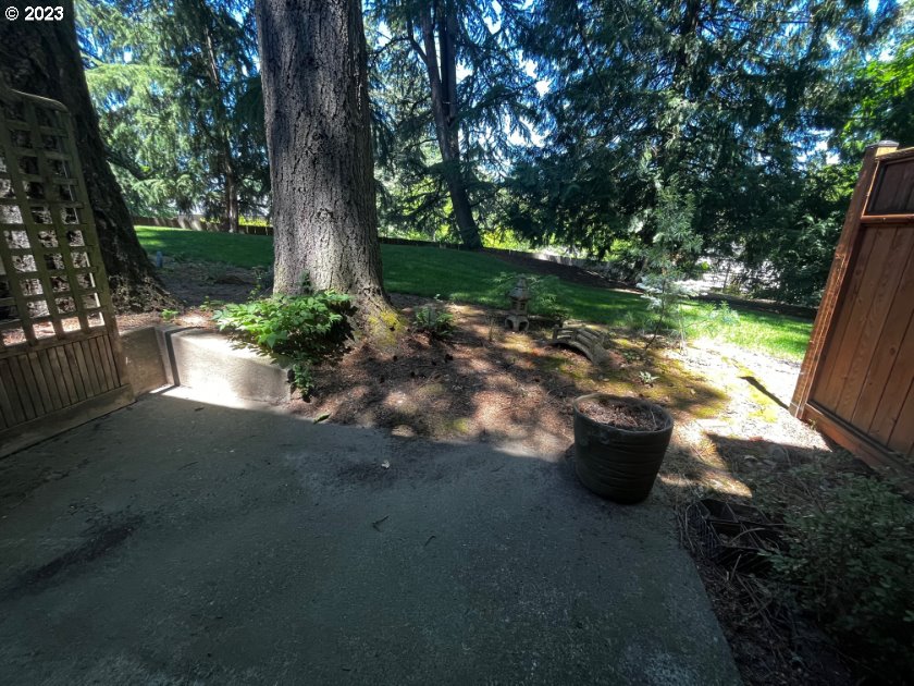 4880 Southwest Scholls Ferry Road, Unit 2 Portland, OR 97225 - Photo 26 of 26 Gallery Image 26