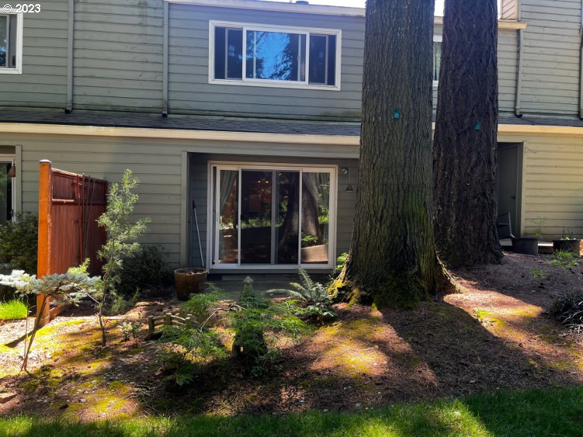 4880 Southwest Scholls Ferry Road, Unit 2 Portland, OR 97225 - Photo 3 of 26 Gallery Image 3
