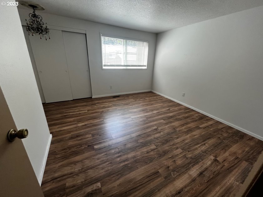 4880 Southwest Scholls Ferry Road, Unit 2 Portland, OR 97225 - Photo 5 of 26 Gallery Image 5