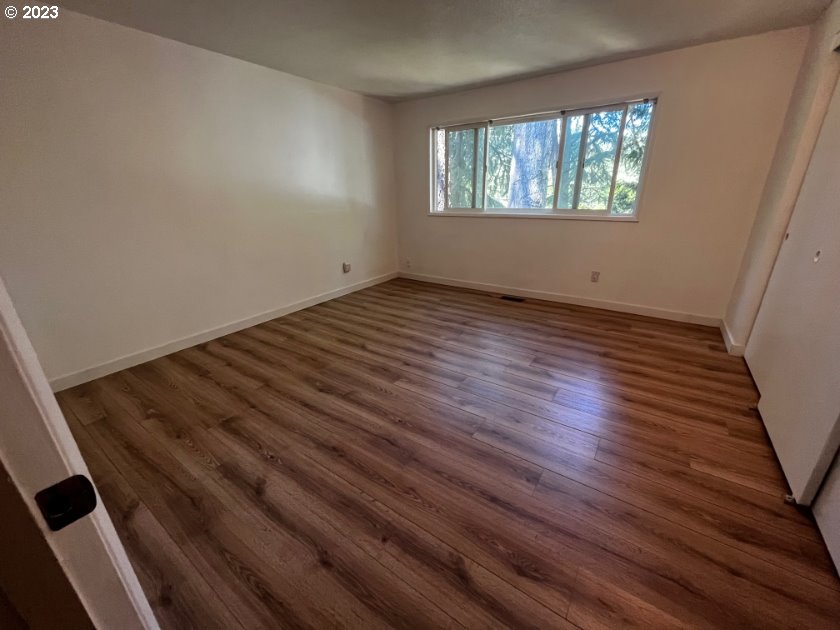 4880 Southwest Scholls Ferry Road, Unit 2 Portland, OR 97225 - Photo 7 of 26 Gallery Image 7