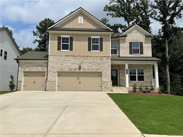 $521,586 | 754 Winding Rose Drive, Hoschton, GA 30548