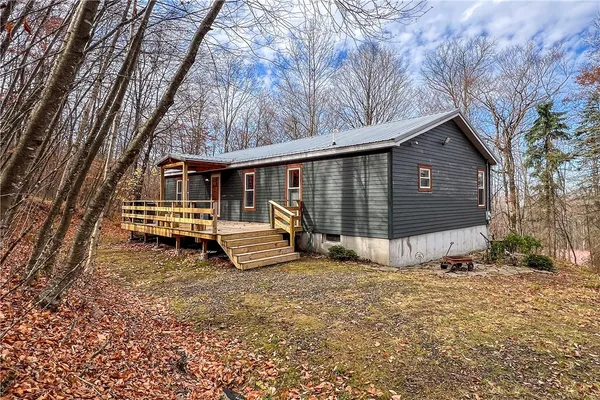 $339,000 | 464 Curtis Lane, Hamden, NY 13856