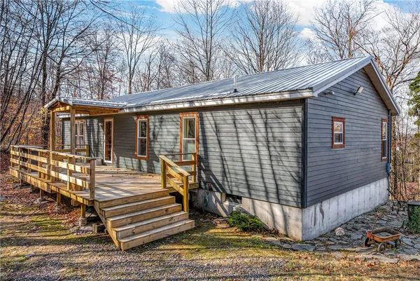 $339,000 | 464 Curtis Lane, Hamden, NY 13856
