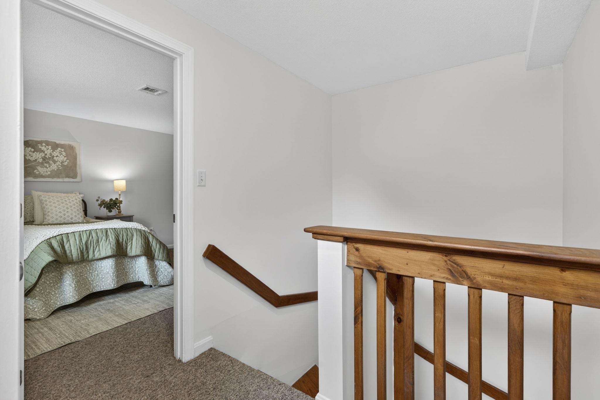 37 Stacey Circle Windham, NH 03087 - Photo 18 of 41