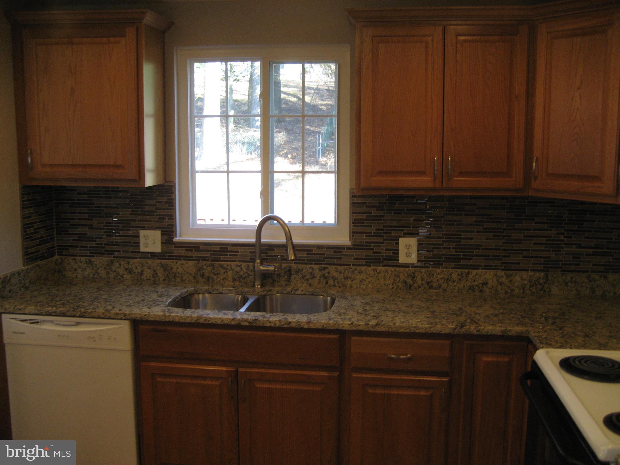 8708 Temple Hill Road Clinton, MD 20735 - Photo 11 of 46 Kitchen View 4