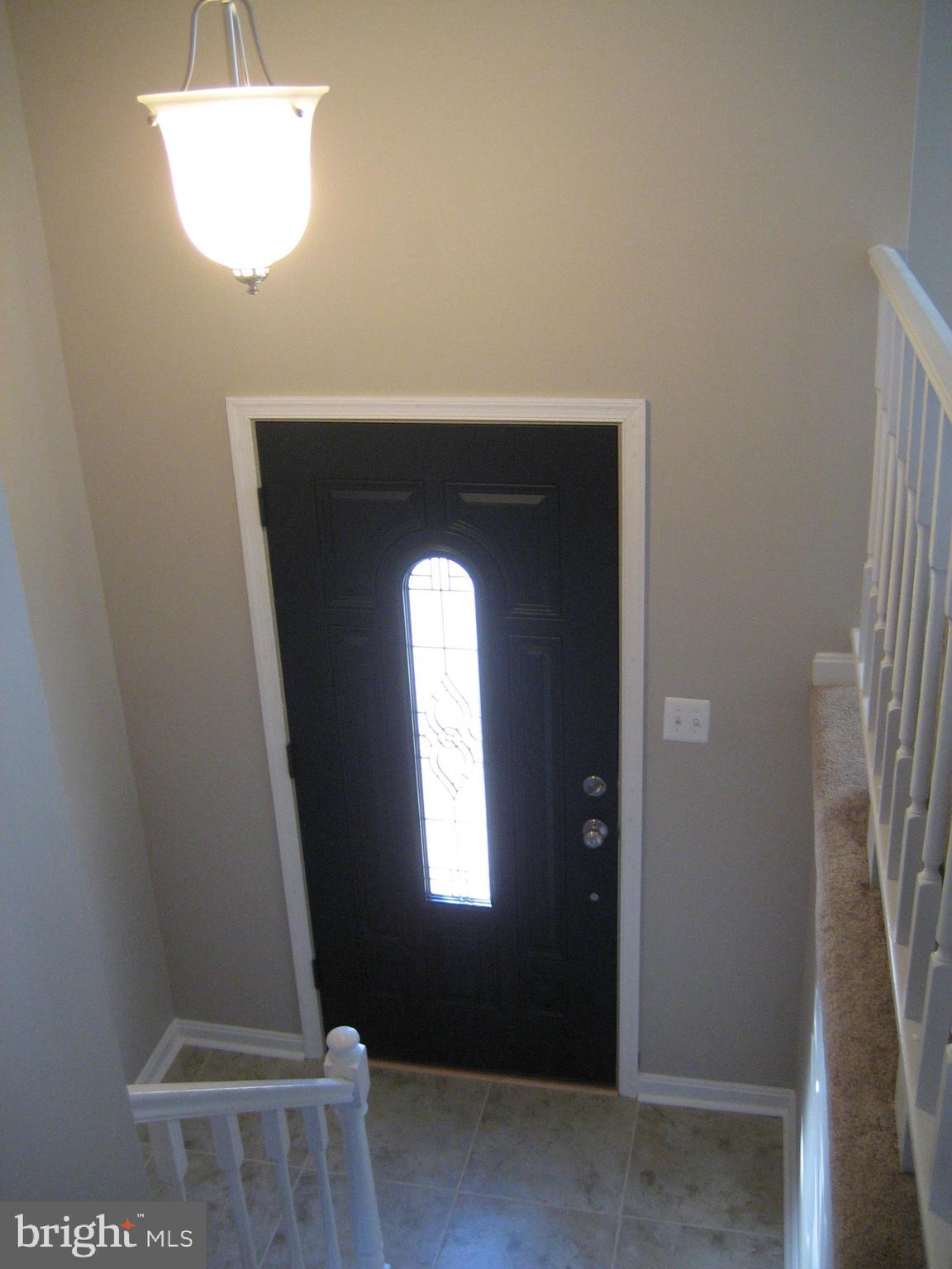 8708 Temple Hill Road Clinton, MD 20735 - Photo 21 of 46 Foyer View 3