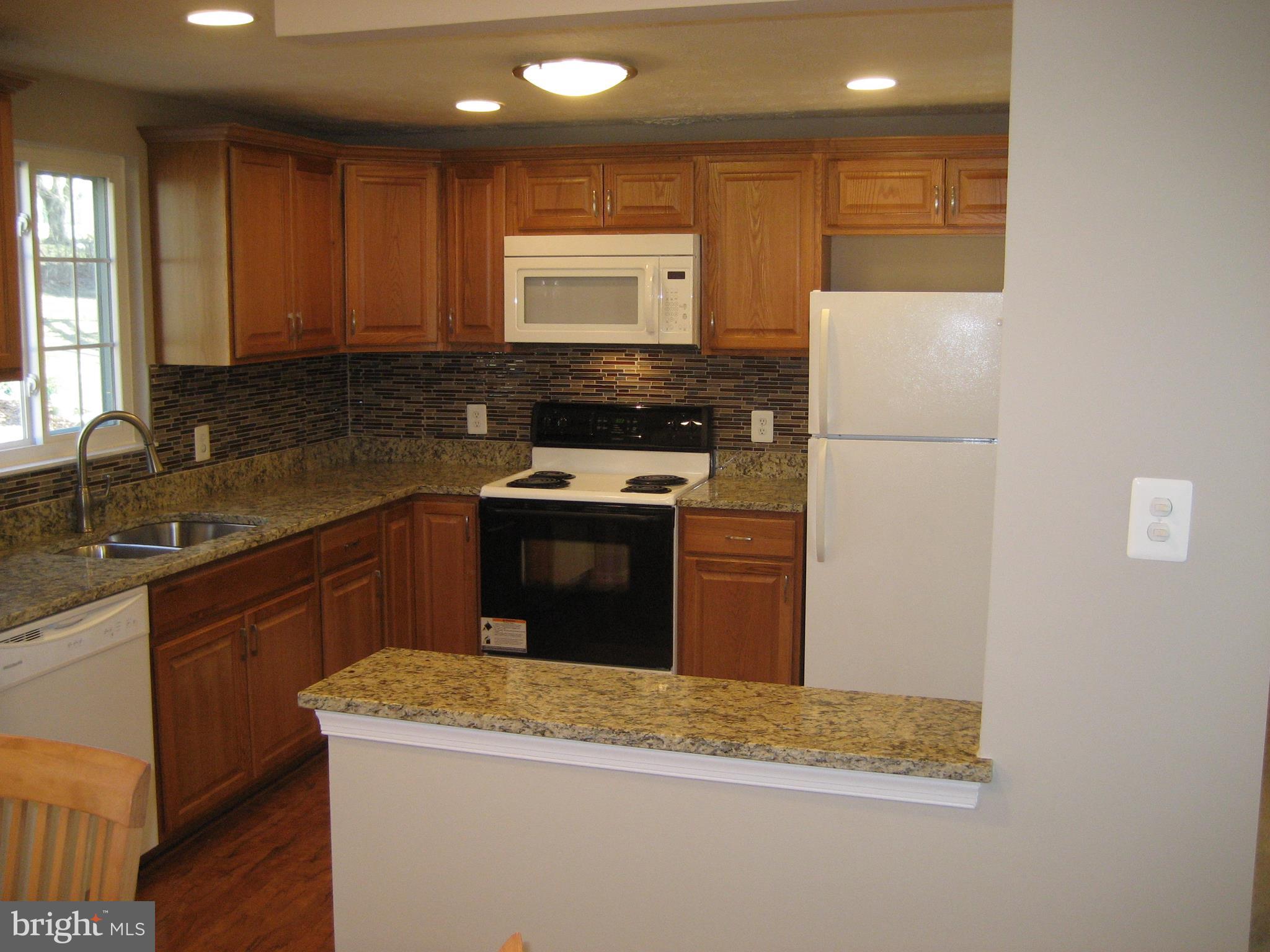 8708 Temple Hill Road Clinton, MD 20735 - Photo 10 of 46 Kitchen View 3
