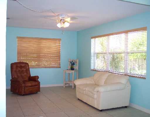 501 Northeast Wavecrest Way Boca Raton, FL 33432 - Photo 4 of 16 Additional Photo