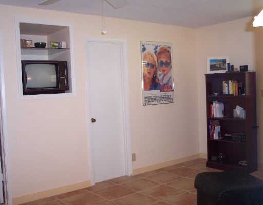 501 Northeast Wavecrest Way Boca Raton, FL 33432 - Photo 5 of 16 Additional Photo
