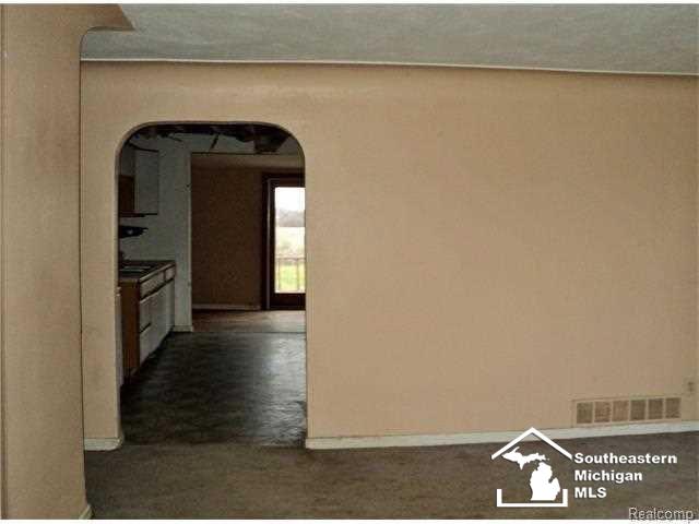 12061 Telegraph Road Carleton, MI 48117 - Photo 5 of 14