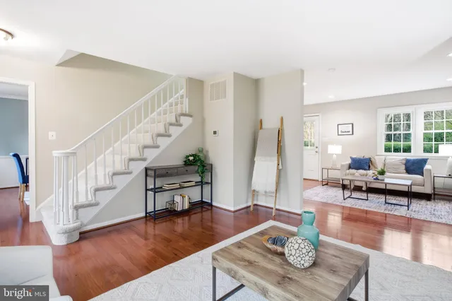 $789,888 | 6106 Windward Drive, Burke, VA 22015