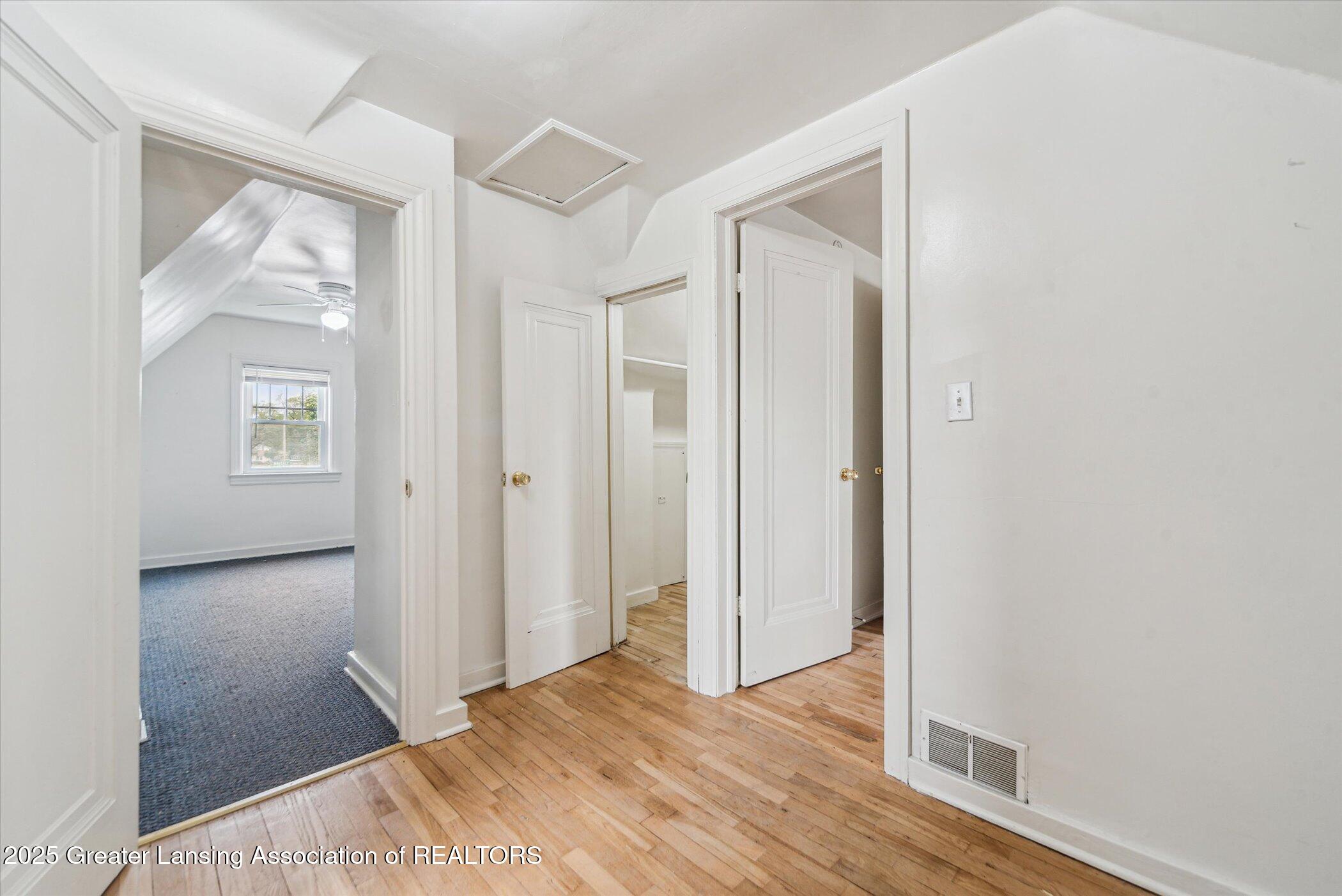 336 South Waverly Road Lansing, MI 48917 - Photo 17 of 33 18-336-S-Waverly-Rd-Lansing-MI-48917-Win
