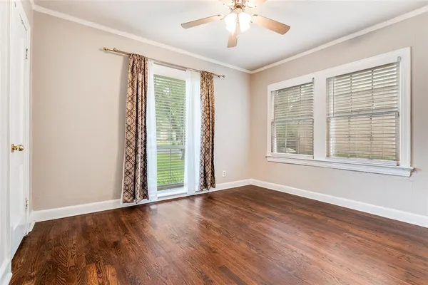 $2,495 | 2638 Burlington Boulevard, Dallas, TX 75211