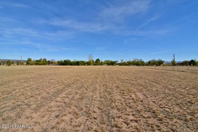 24260 North Big Springs Ranch Road Paulden, AZ 86334 - Photo 1 of 5 vacant 2 acre with well