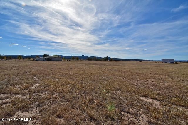 24260 North Big Springs Ranch Road Paulden, AZ 86334 - Photo 5 of 5 looking south 2acre lot