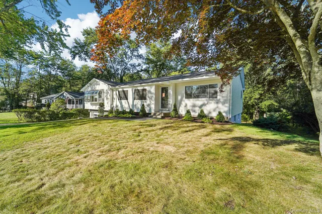 $799,000 | 3465 Curry Street, Yorktown Heights, NY 10598