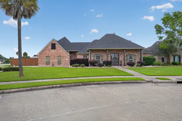 $425,000 | 139 Remington Circle, Lumberton, TX 77657