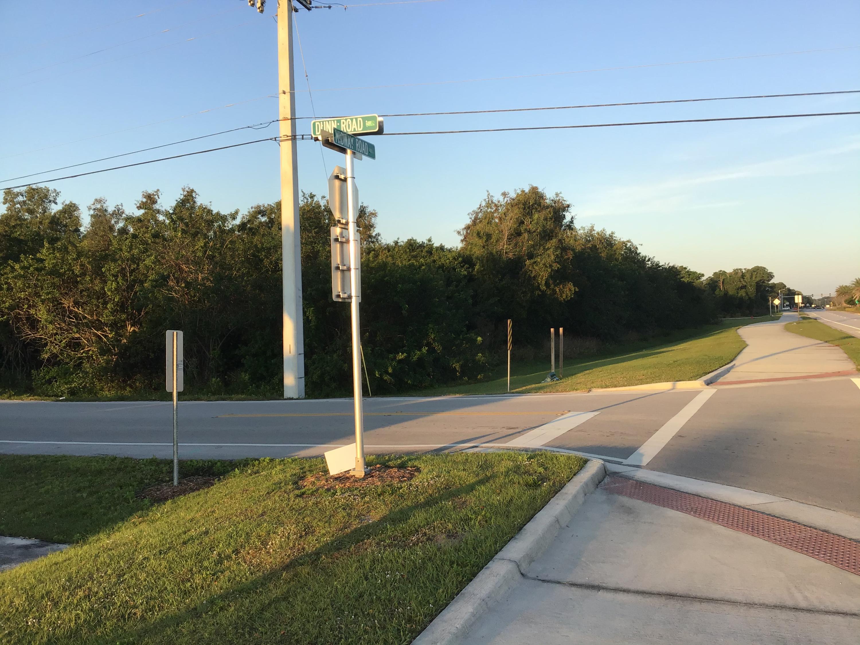 3725 West Midway Road Fort Pierce, FL 34981 - Photo 4 of 12 AC7B61C1-5B3D-469F-875C-A20E0436E109