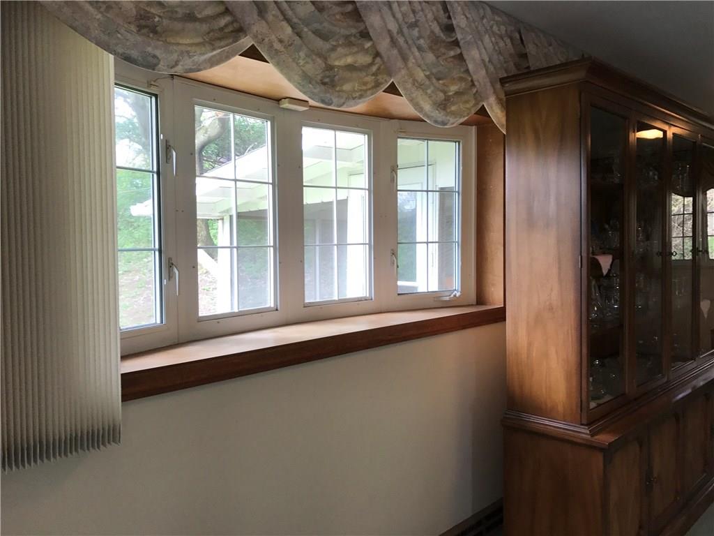2845 Reiter Road Pittsburgh, PA 15235 - Photo 5 of 19 Beautiful Window allows a lot of natural light to enter.