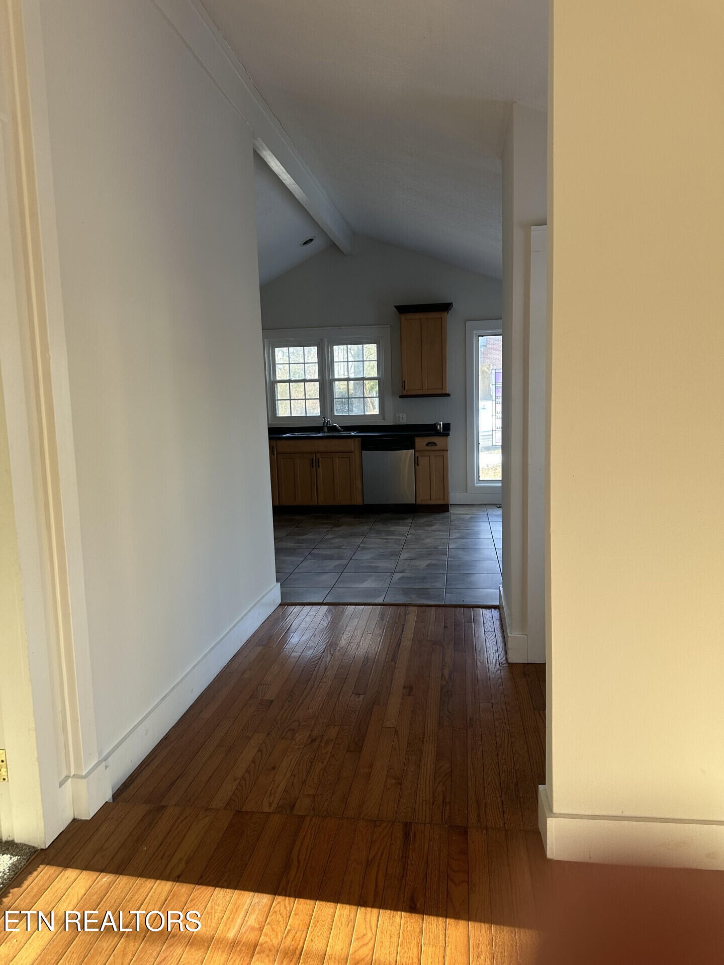 142 West Norris Road Norris, TN 37828 - Photo 6 of 20