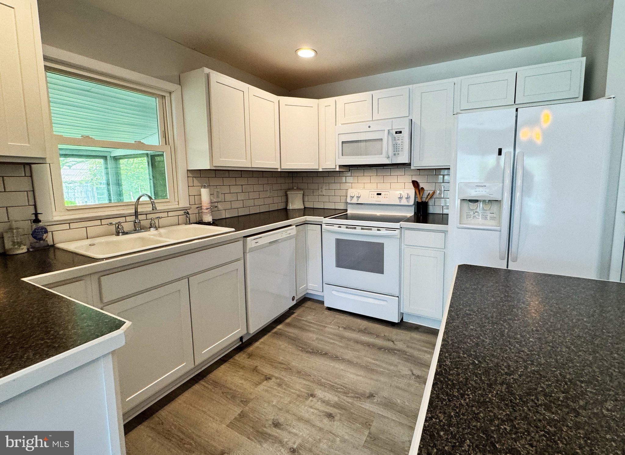 4156 Campbell Road Pennsburg, PA 18073 - Photo 11 of 27 Bright and modern kitchen oasis.