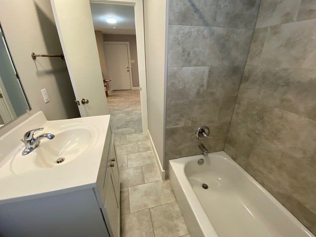 4045 West Bellfort Avenue, Unit 1 Houston, TX 77025 - Photo 5 of 9
