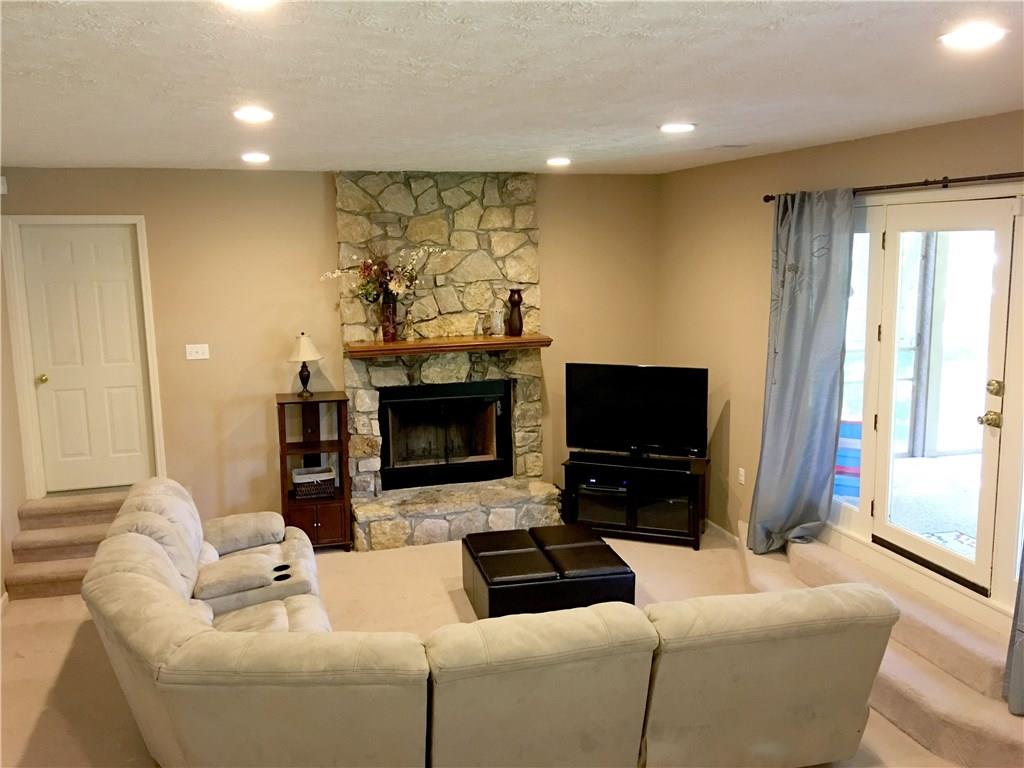 7930 Castle Lake Road Indianapolis, IN 46256 - Photo 9 of 22 Gallery Image 9
