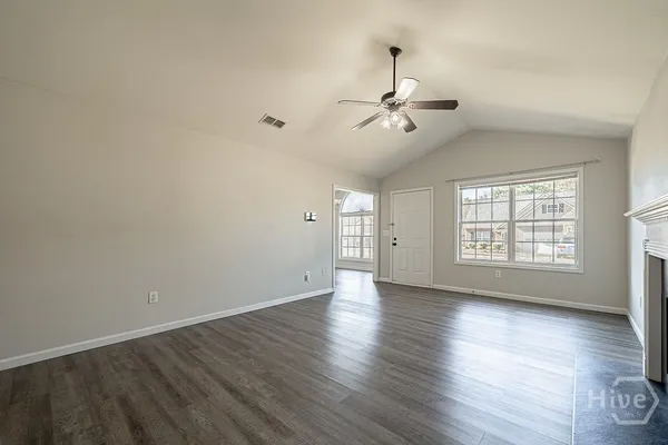 $2,100 | 172 Tall Pine Lane, Athens, GA 30605