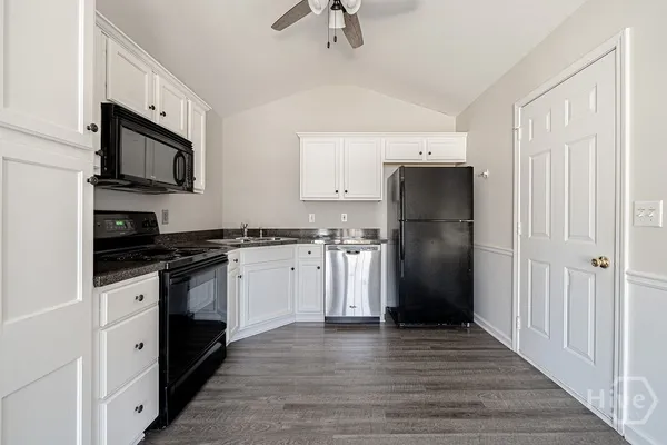 $2,100 | 172 Tall Pine Lane, Athens, GA 30605